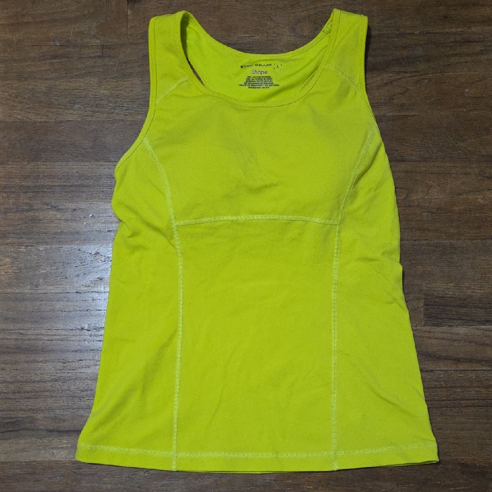 🔴2/$15 Tek Gear Shape Built-in Bra Tank Top